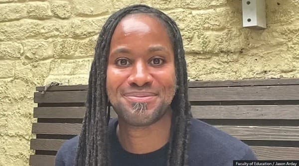 Cambridge professor at centre of plagiarism row resigns