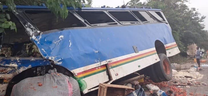 At least 13 killed in three-vehicle crash on Kumasi-Accra highway