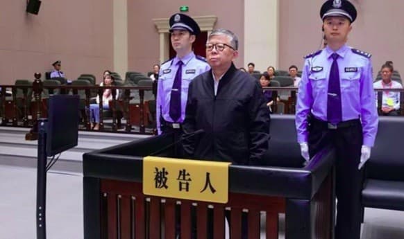 China sentences official to death for taking $325m in bribes