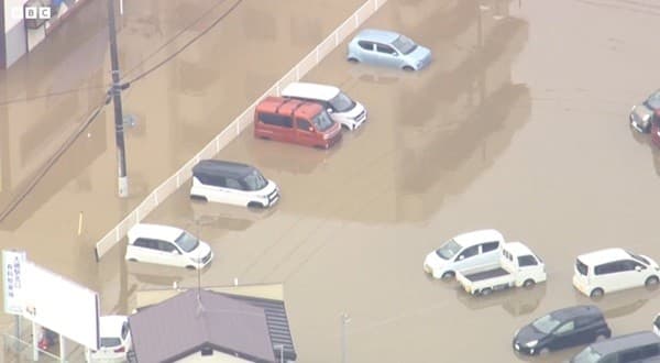 'Unprecedented' rains in Japan kill six people