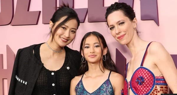 'Devastated' Millie Bobby Brown leads Kaylee Hottle tributes'Devastated' Millie Bobby Brown leads Kaylee Hottle tributes