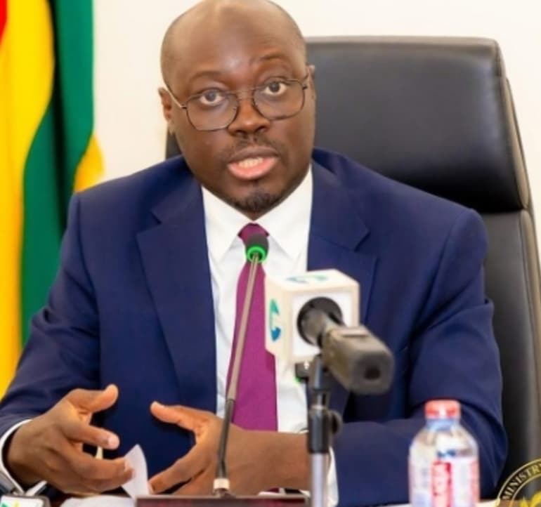 Ghana pays $700m Eurobond debt early as it pushes to restore investor confidence