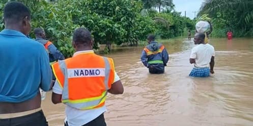 Central Region floods and landslides kill 18, affect more than 5,000 residents