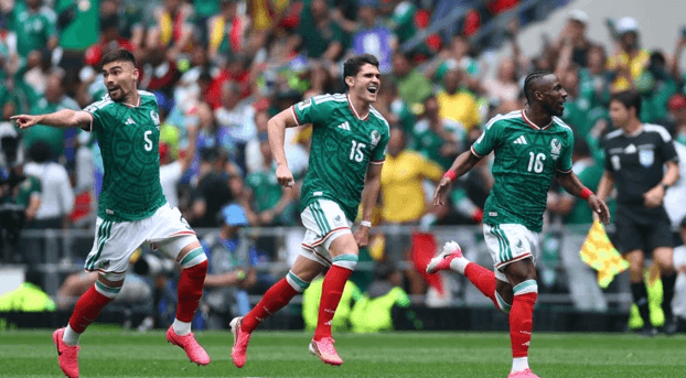 Mexico make statement in dramatic World Cup opener