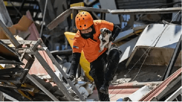 Hundreds of aftershocks jolt Philippines as officials say death toll could rise